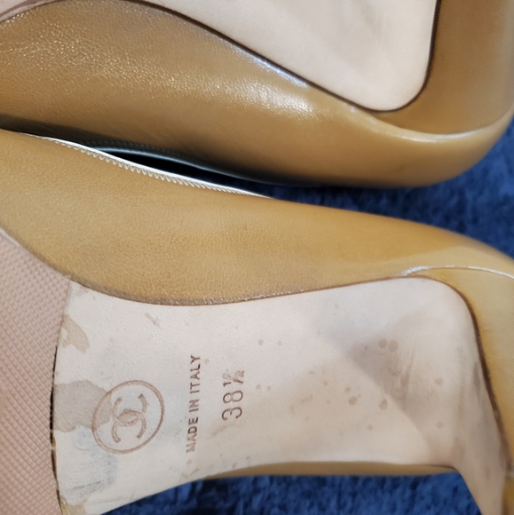 CHANEL CAMEL PUMPS CC DETAIL - Picture 5 of 14